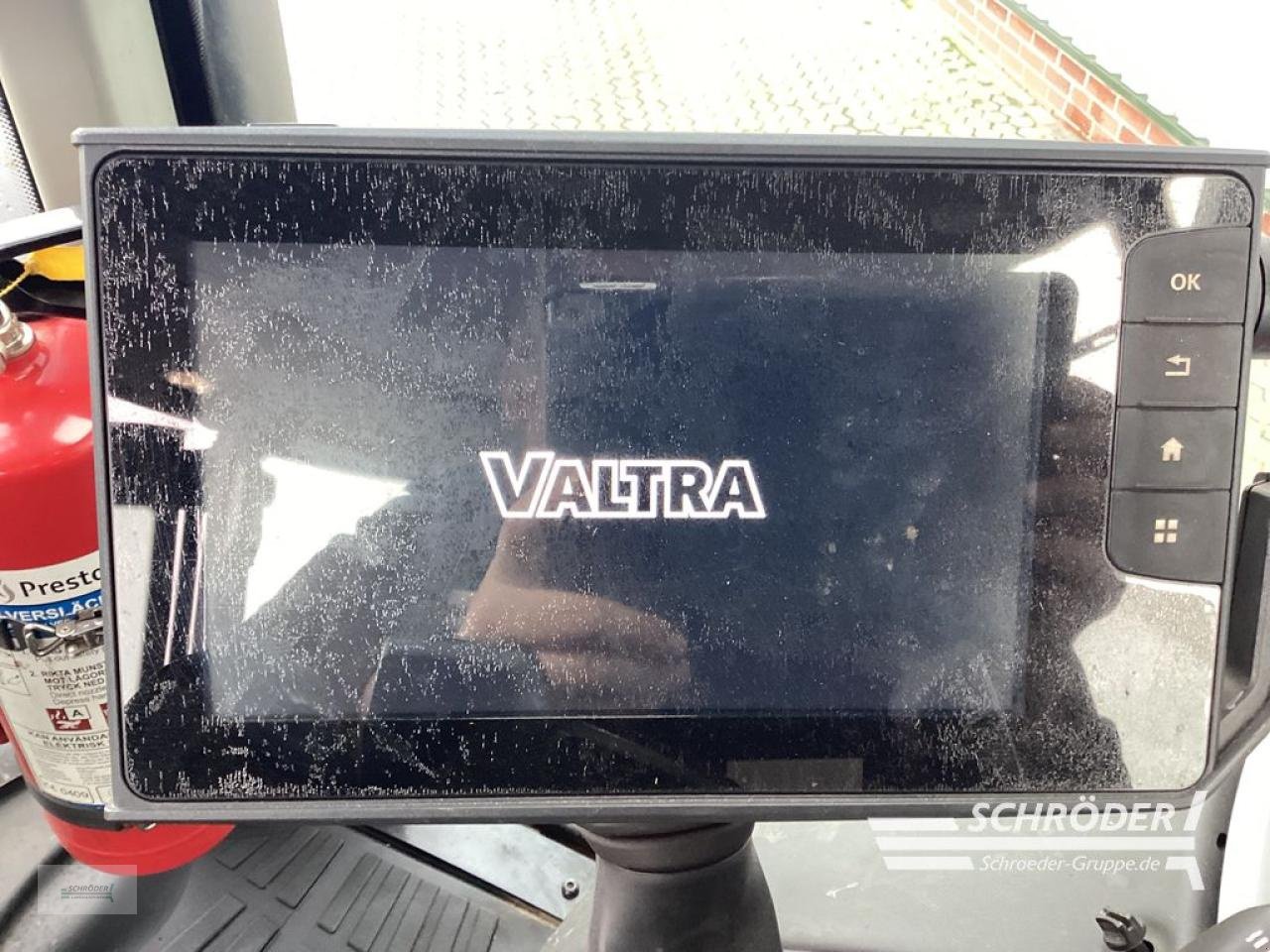 Traktor типа Valtra T 234 D SMARTTOUCH | GPS | FZW, Gebrauchtmaschine в Norden (Фотография 3)